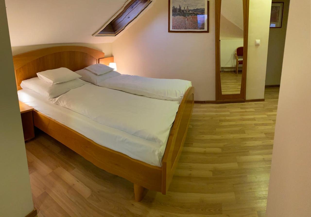 Aurora Panzio Bed & Breakfast Buk Ngoại thất bức ảnh